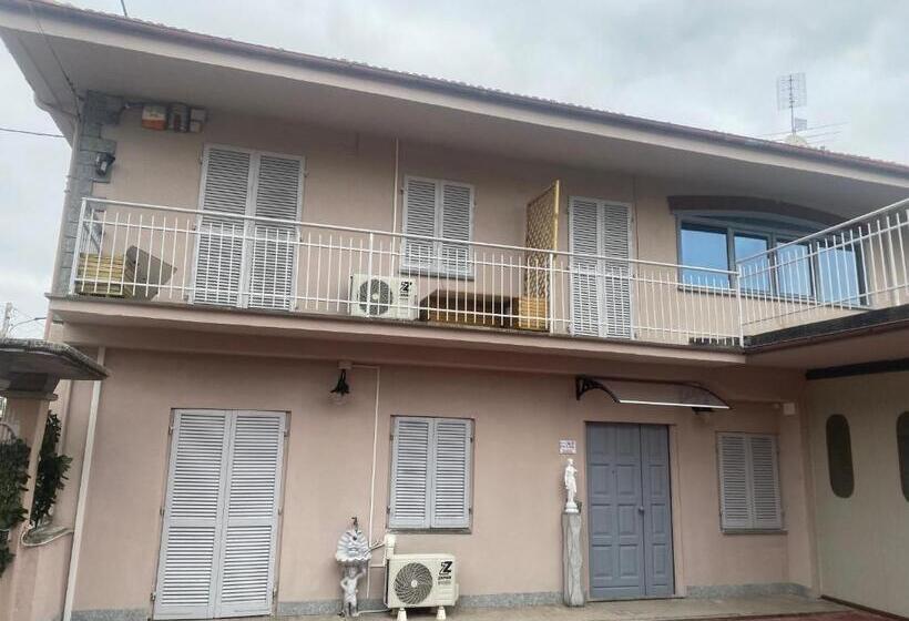 キングサイズベッドのスタンダードルーム, La Casa Di Cate & Adry