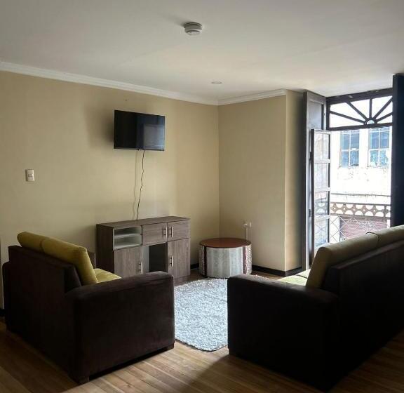 Deluxe Vierpersoonskamer, Melody