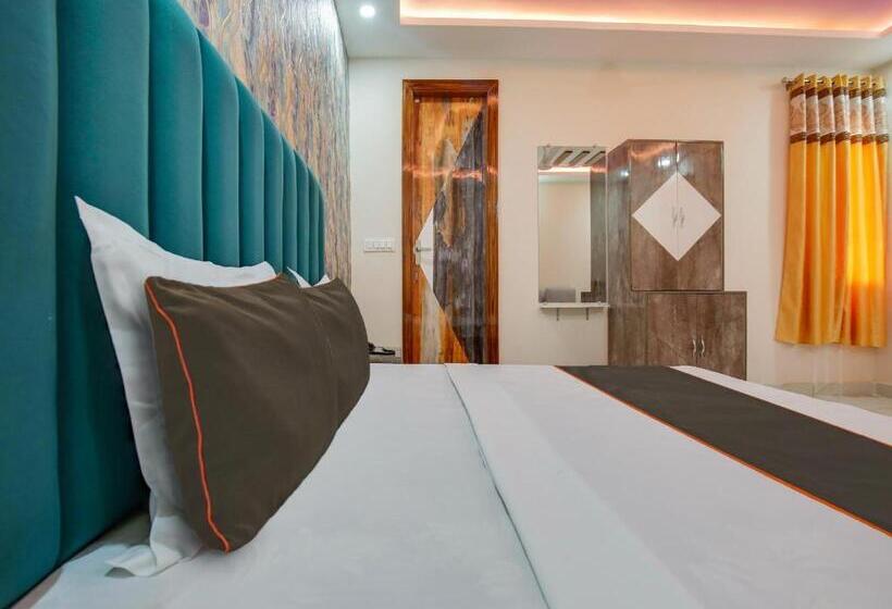 חדר קלאסי לשלושה, Super Collection O R Burj