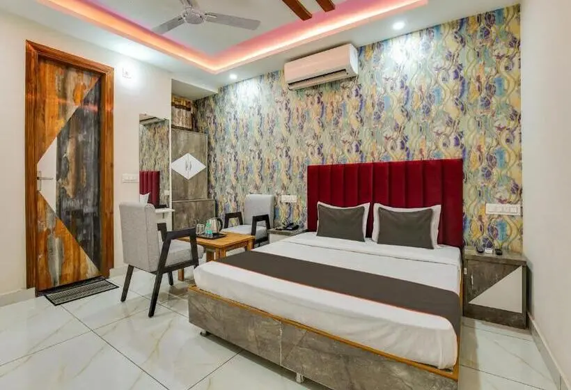 Classic Kolmen Hengen Huone, Super Collection O R Burj