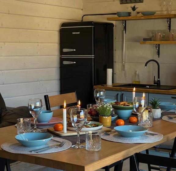 جناح, Green Hills