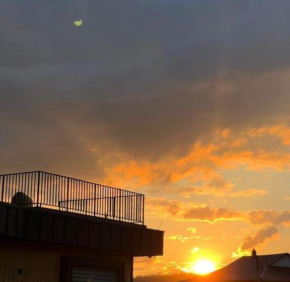 جناح, Green Hills