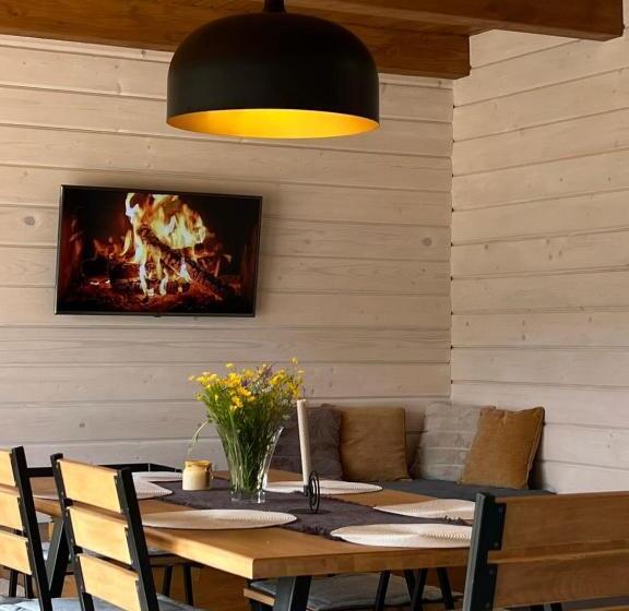 جناح, Green Hills