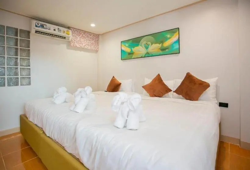 Deluxe Kolmen Hengen Huone, Ratana Boutique Resort   Mae Phim