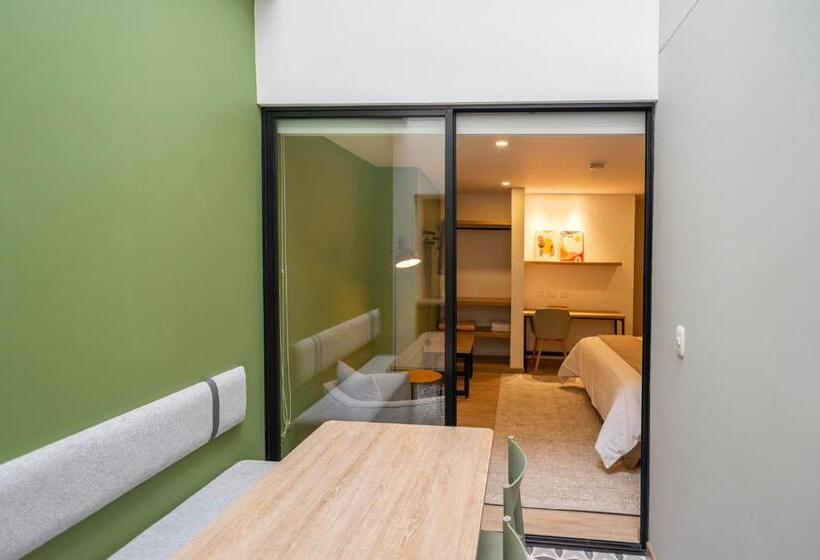 キングサイズベッドのスイートルーム, Siete Balcones Hotel Coworking