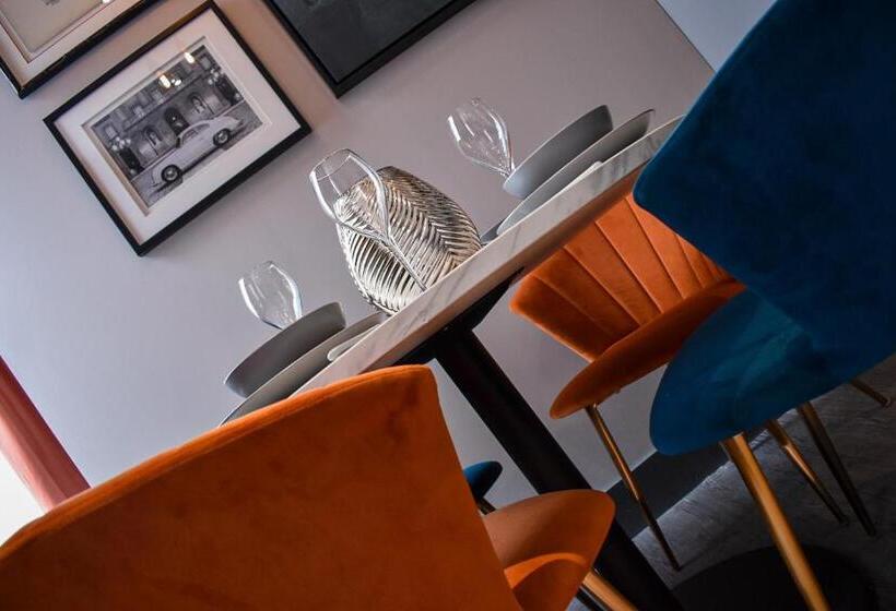 스탠다드 스튜디오, Duke Street Townhouse