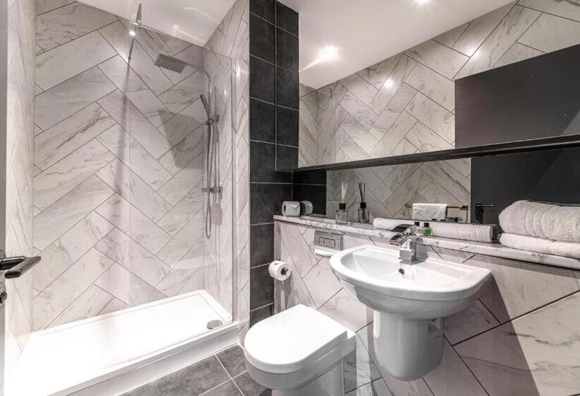 스탠다드 스튜디오, Duke Street Townhouse