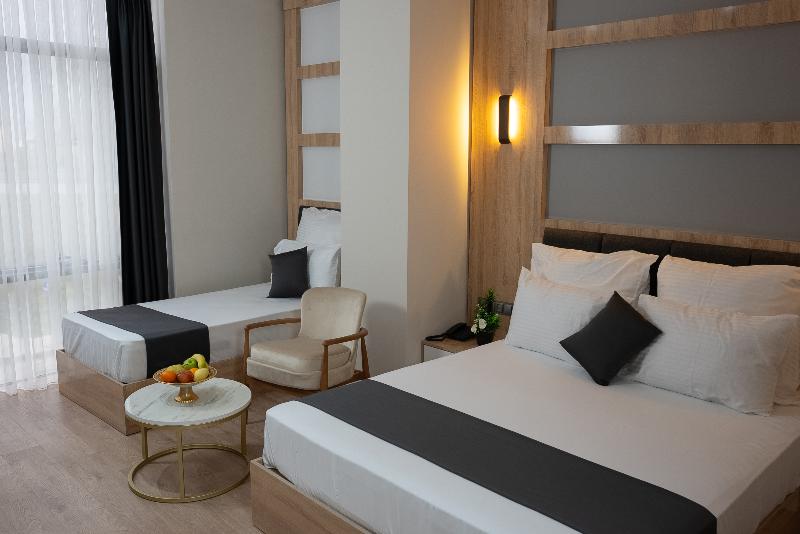 Трехместный Номер Deluxe, Golden River Hotel By Continent