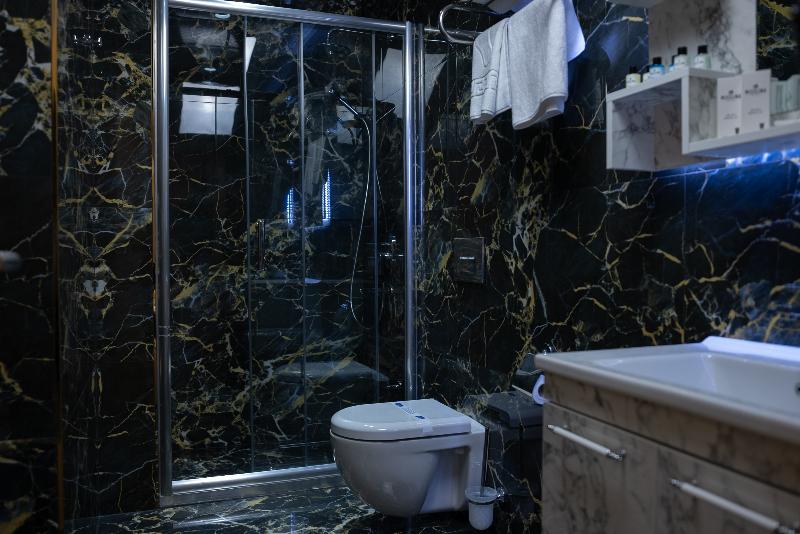 デラックスルーム, Golden River Hotel By Continent