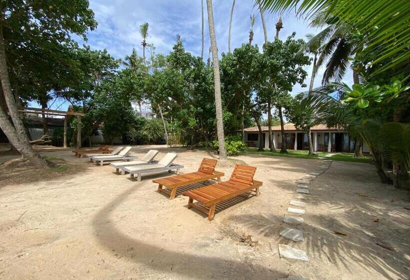Номер Стандарт с Террасой, Sea Breeze Villa Ahangama