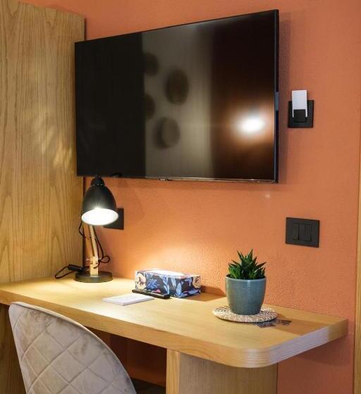 キングサイズベッドのデラックスルーム, In Centro Da Carlotta