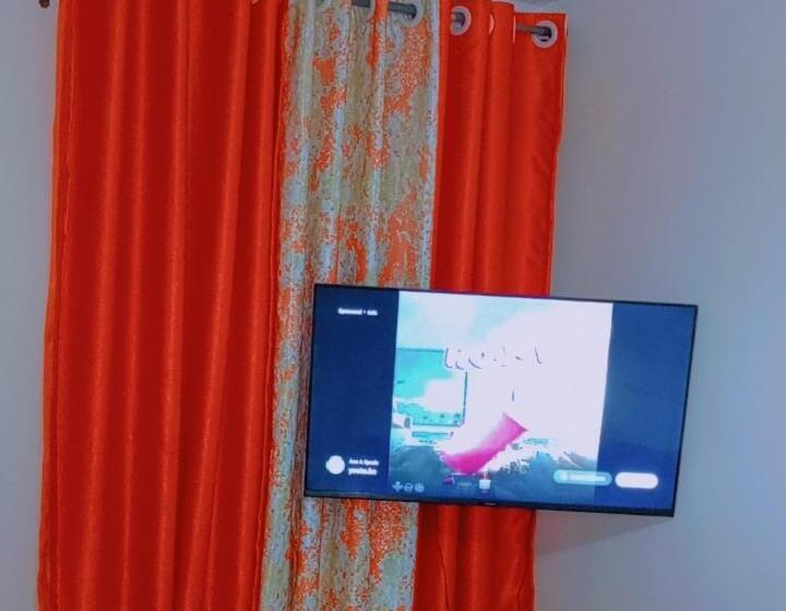 استودیوی استاندارد, Jeyd Bnb Homes