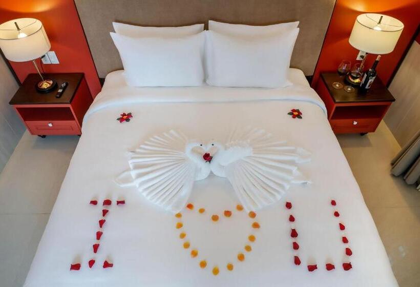 اتاق لوکس با بالکن, Ong Tam Tra Que Villa