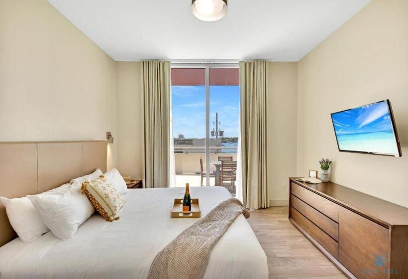 침실 1개 테라스 아파트, Costa Hollywood Design