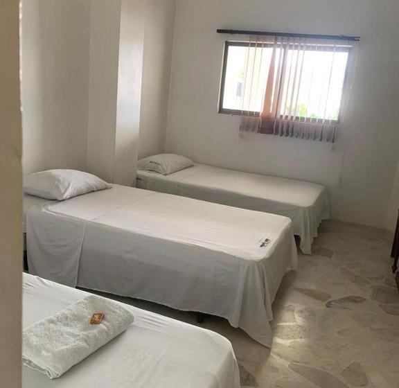 חדר קומפורט לשלושה, Ejecutivo