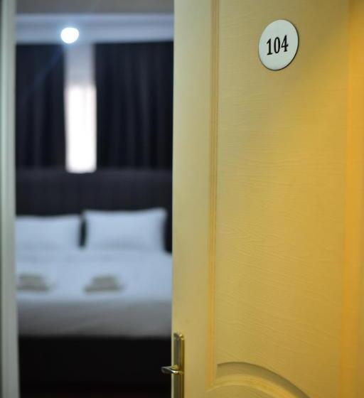 اتاق لوکس, Navan