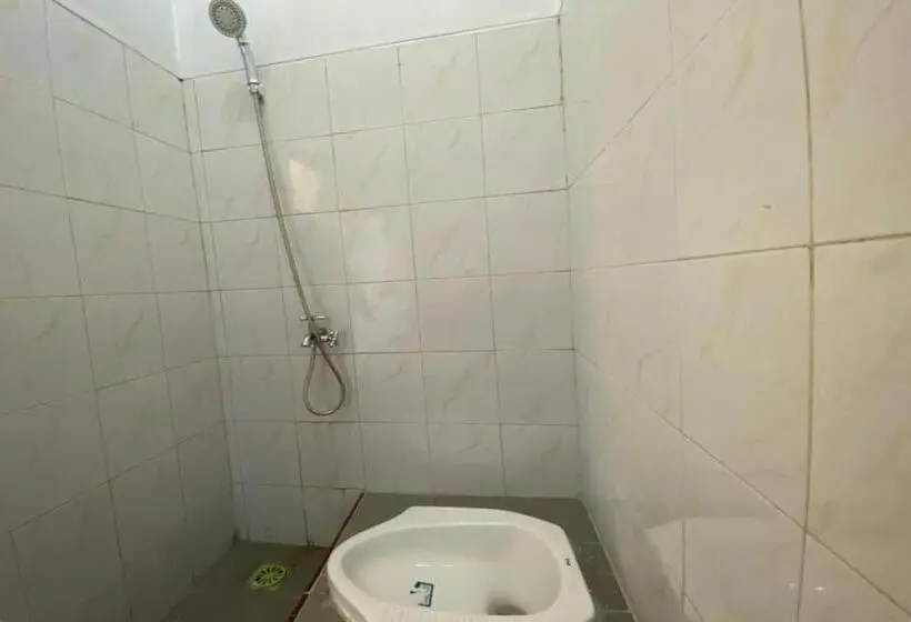 エコノミールーム, Spot On 93452 Wulan Homestay 2 Syariah