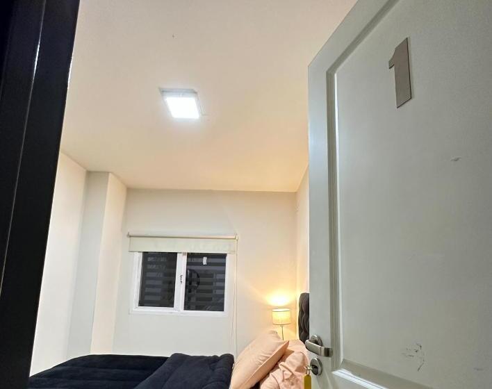 تختخواب در اتاق مشترک, Hostel Mamina