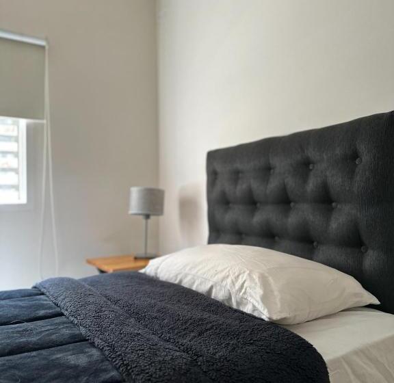 اتاق استاندارد, Hostel Mamina