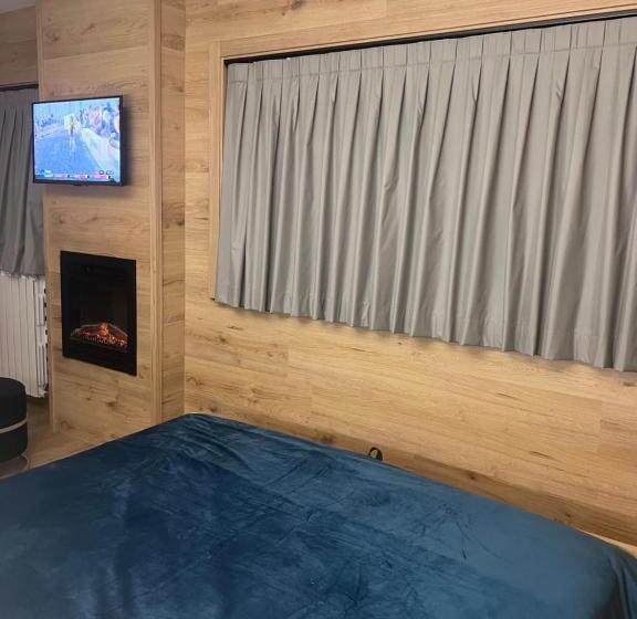 Трехместный Номер Комфорт, Anemone Bianco Suite Rooms