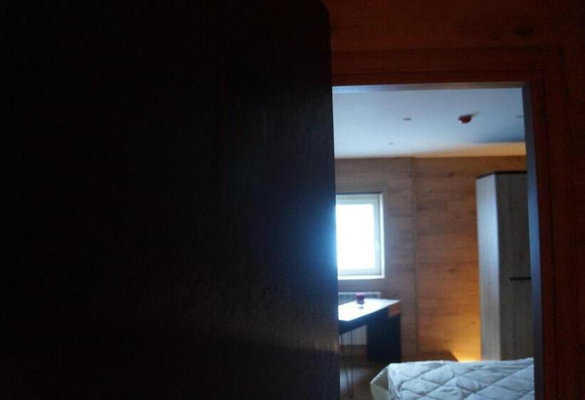 غرفة قياسية سرير كينج, Anemone Bianco Suite Rooms