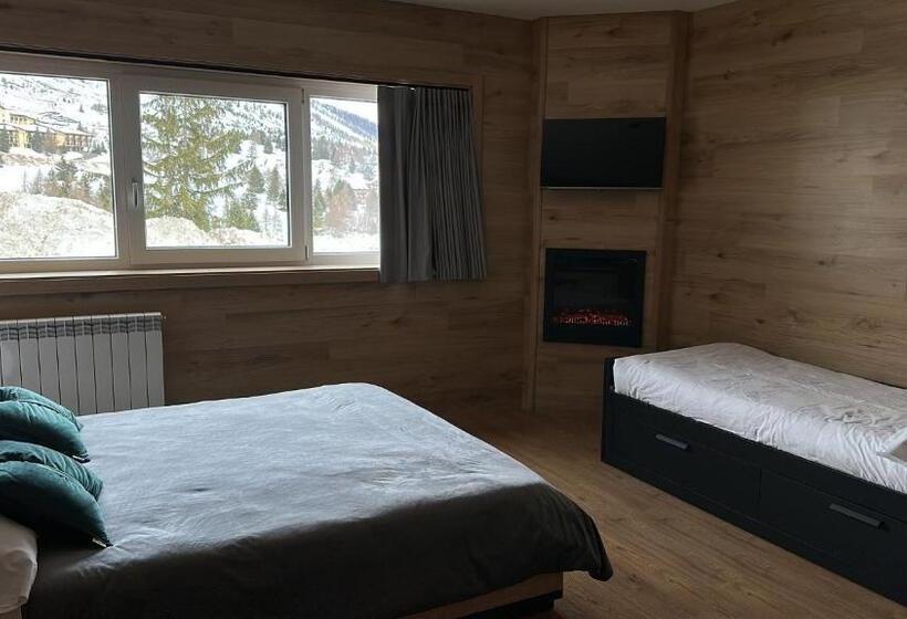 غرفة ديلوكس ثلاثية, Anemone Bianco Suite Rooms