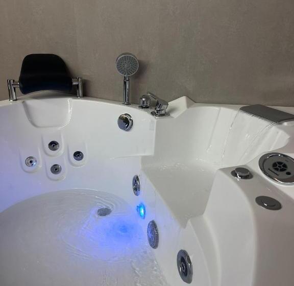 غرفة قياسية سرير كينج, Anemone Bianco Suite Rooms