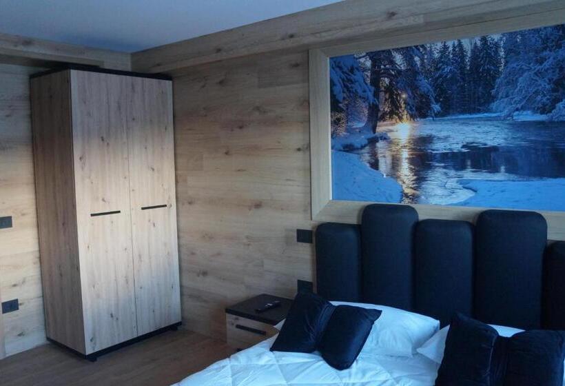 غرفة ديلوكس عائلية, Anemone Bianco Suite Rooms