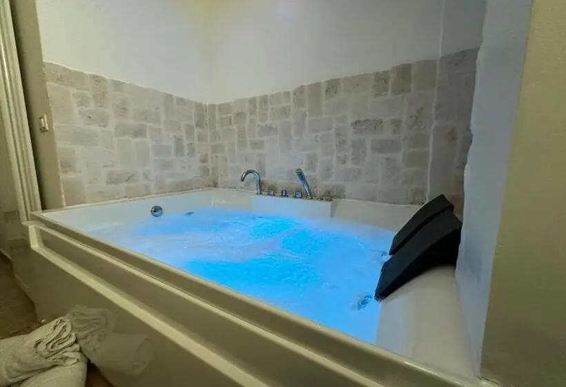 デラックスルーム, Le Plaisir Luxury Room Con Vasca Idromassaggio