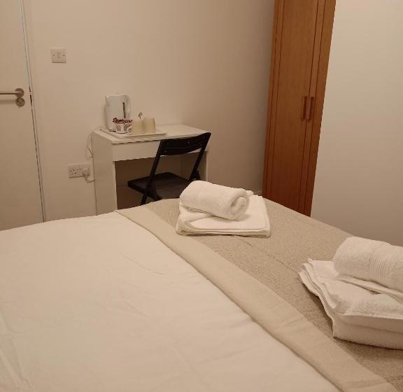 スタンダードルーム, Prestige