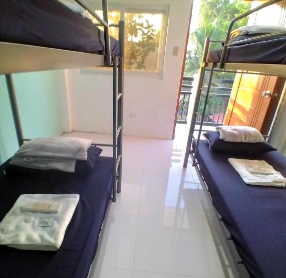 スタンダード４人部屋, The Riverfront Residences In San Carlos City, Pangasinan