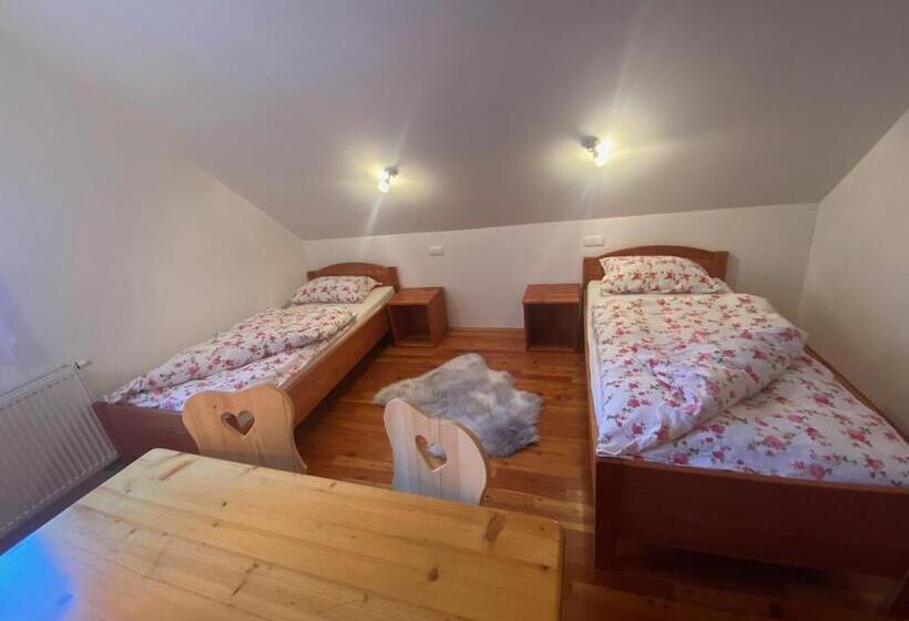 اتاق استاندارد, Rooms Kočna