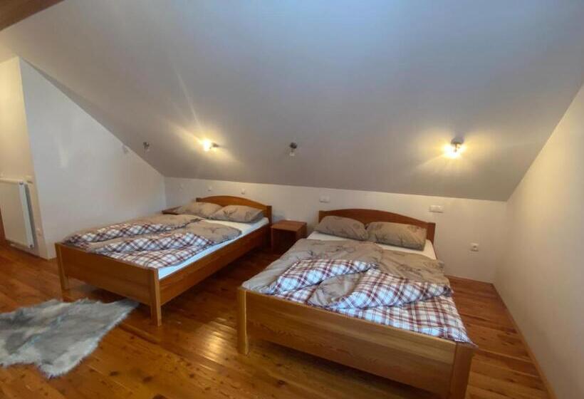 اتاق خانوادگی, Rooms Kočna