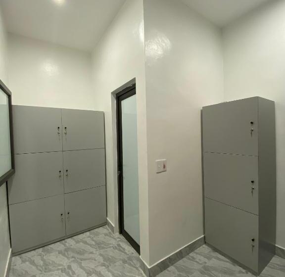 تختخواب در اتاق مشترک, Strawberry House , Tour & Motorbikes Rentel