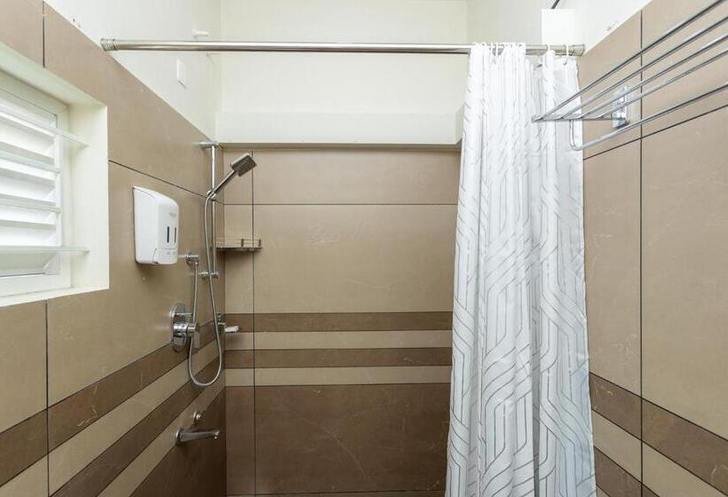 高级家庭房间, Esaa Airport