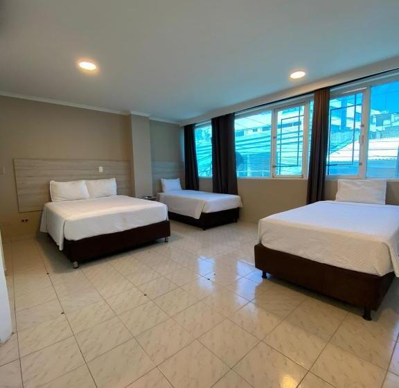 Четырехместный Номер Стандарт, Holiday Sai