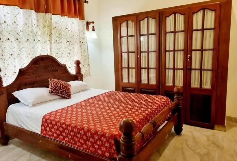 デラックスルーム, Jayandra Holiday Bungalow