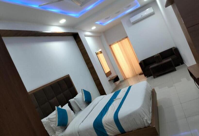 חדר סטנדרט עם מרפסת, Neptune Palace