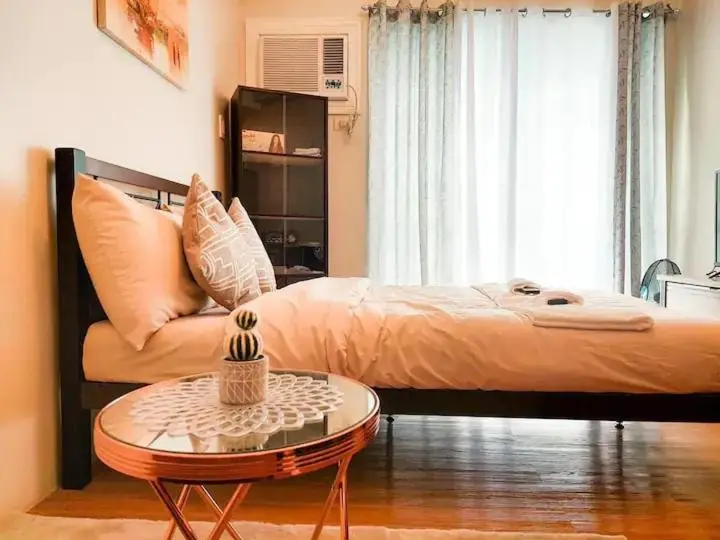 اتاق استاندارد با بالکن, Serenity Stay Condo At 5th Floor The Loop Tower Limketkai Center Lucky 11