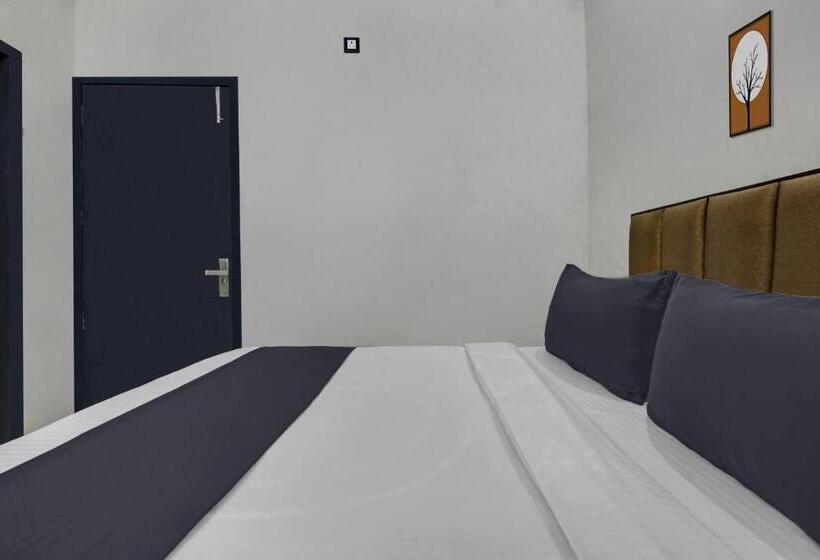 트리플 클래식 룸, Oyo Hotel Super Dream