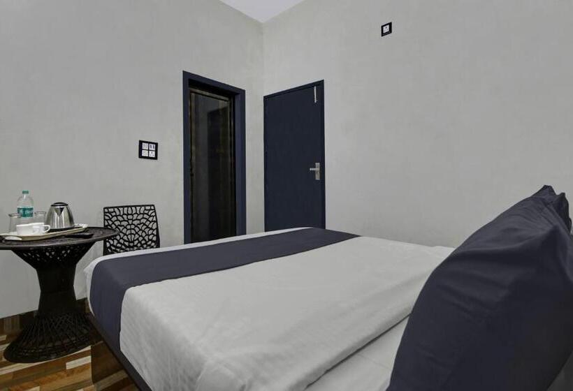 트리플 클래식 룸, Oyo Hotel Super Dream