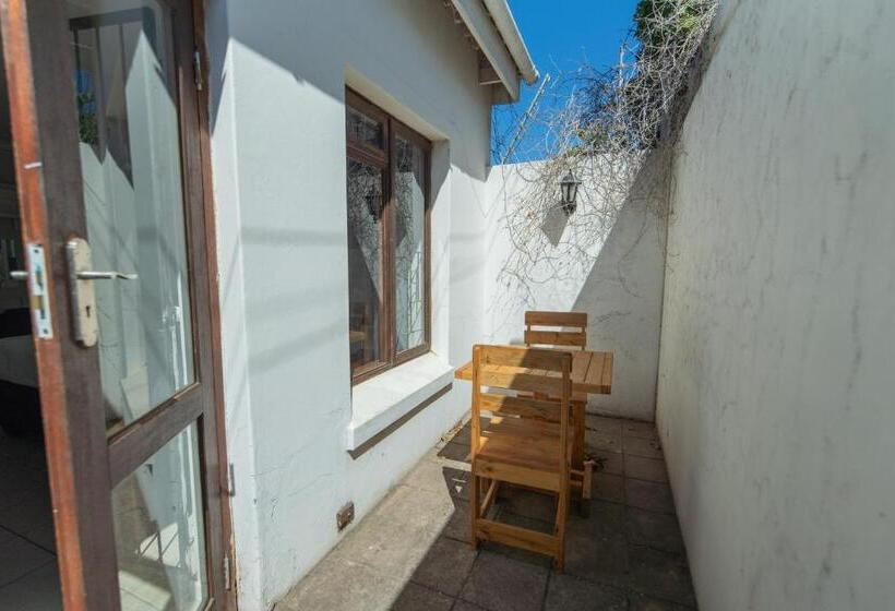 Номер Deluxe Кровать Кинг, 16 On 7th Guesthouse Summerstrand