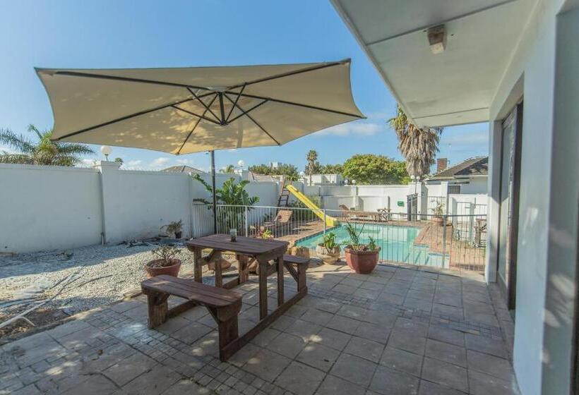 סוויטה דלוקס, 16 On 7th Guesthouse Summerstrand