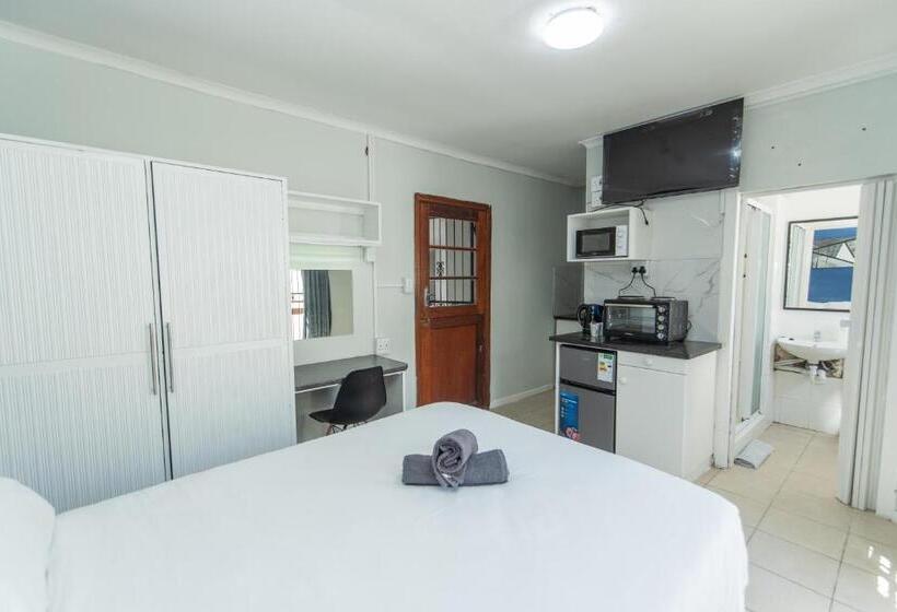 חדר סטנדרט פנימי, 16 On 7th Guesthouse Summerstrand