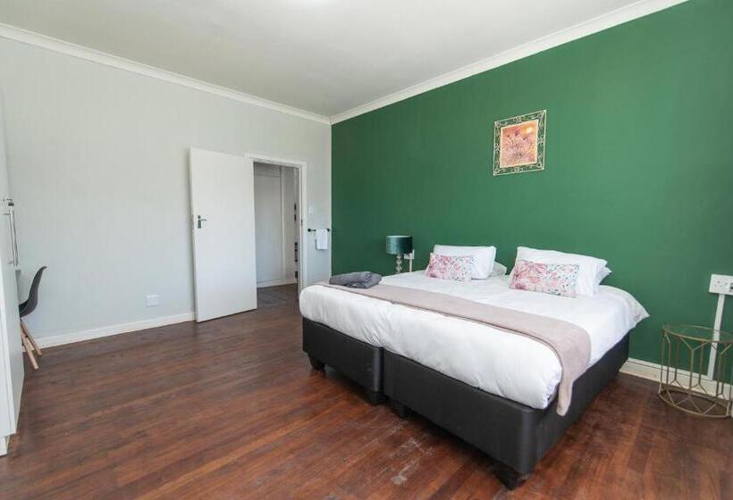 חדר משפתחתי סופריור, 16 On 7th Guesthouse Summerstrand