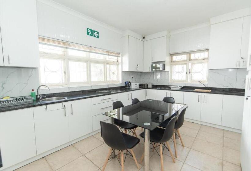 חדר משפתחתי סופריור, 16 On 7th Guesthouse Summerstrand