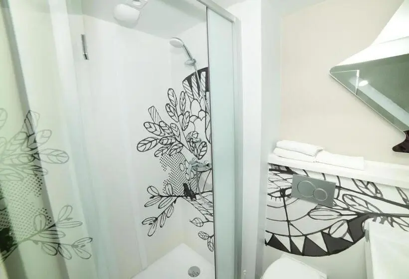 スーペリアトリプルルーム, Accueil Hotel Besançon