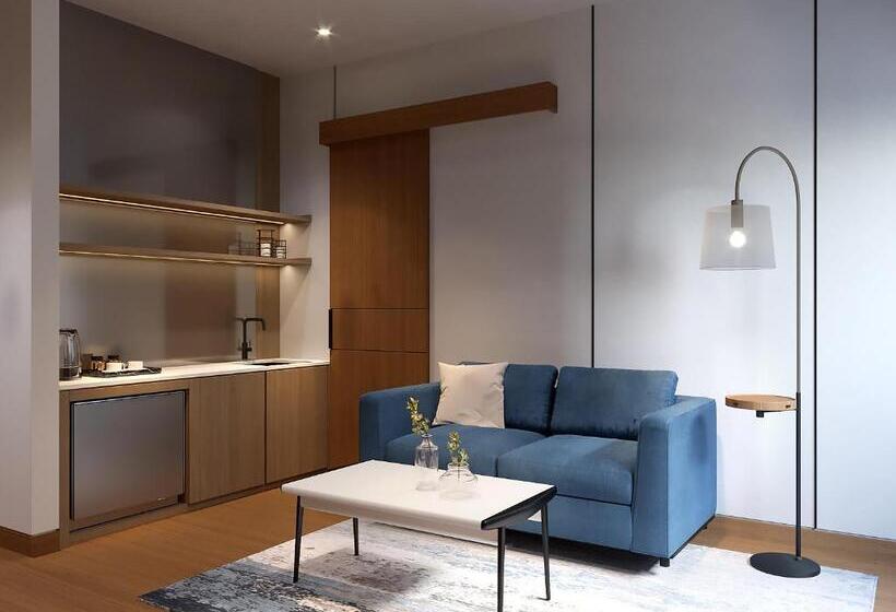 小型套房, Aston Palu Hotel & Conference Center