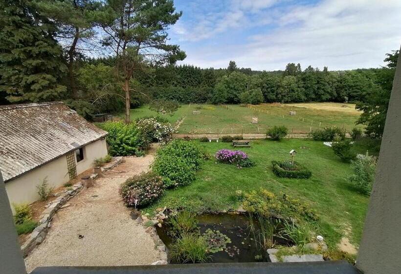 Номер Стандарт Вид на Сад, La Libellule