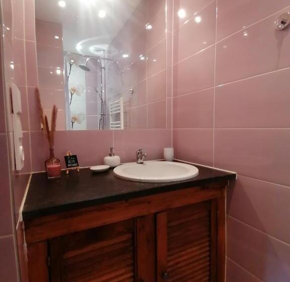 Номер Стандарт, La Libellule